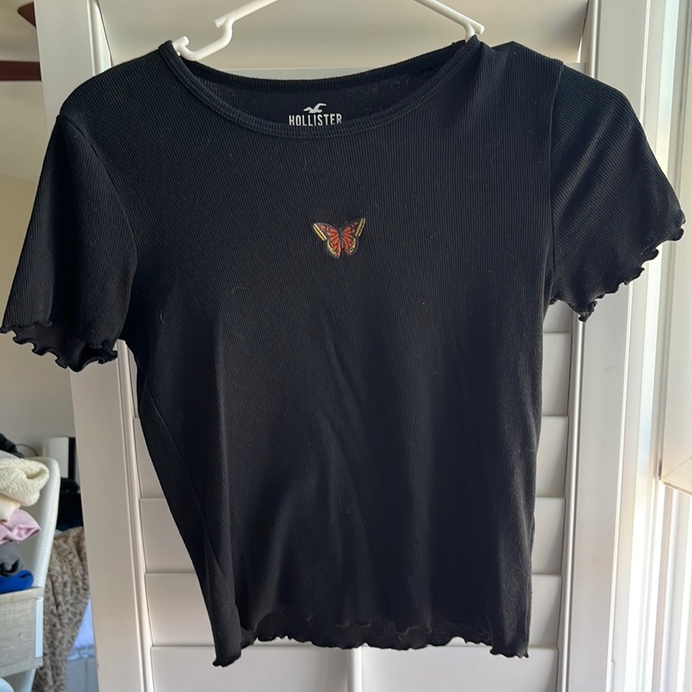 Hollister top